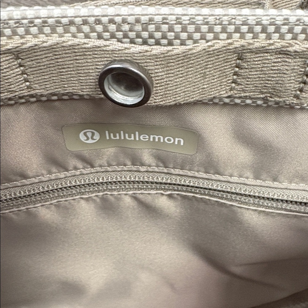 SOLD IN STORE Lululemon Mini Structured Canvas Crossbody Tote - Picture 5 of 9